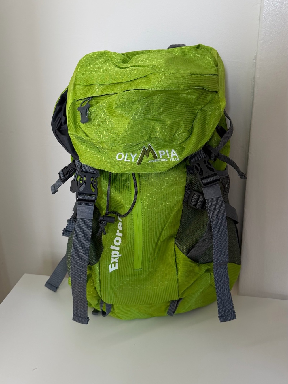 Olympia Explorer 22L Hiking Backpack – Water-Resistant Daypack